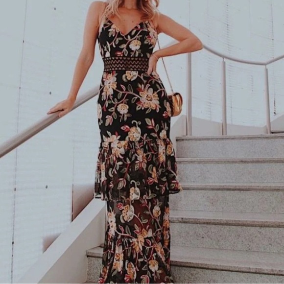 PatBO Dresses & Skirts - PatBO C&A Collection Floral Tiered Maxi Dress Size 36